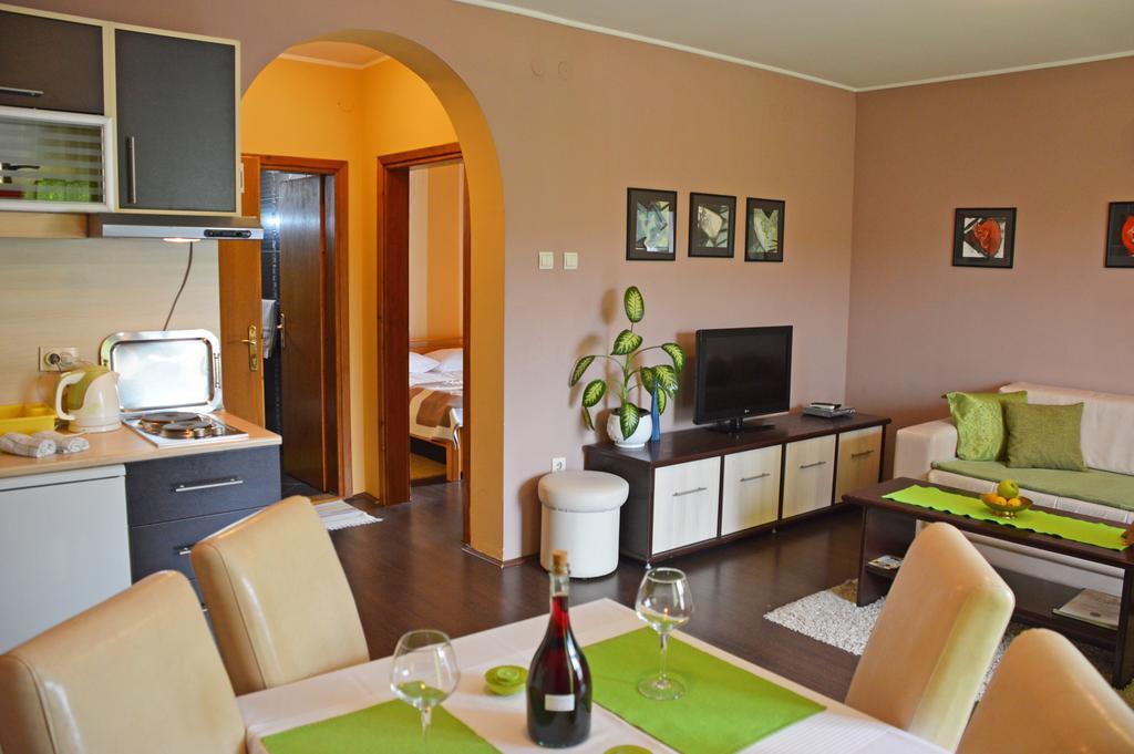 Apartments Vila Врдник Экстерьер фото